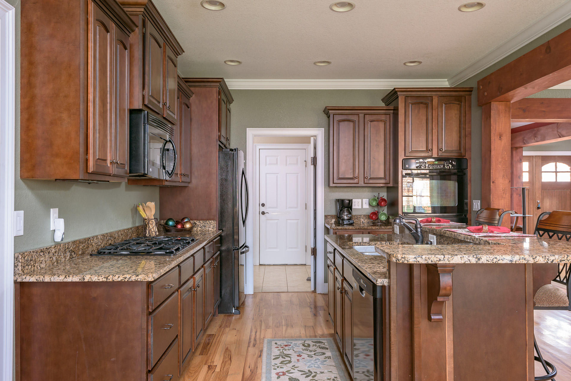 61 Pheonix Circle Rock Spring, GA 30739 - Photo 14 of 40 kitchen2