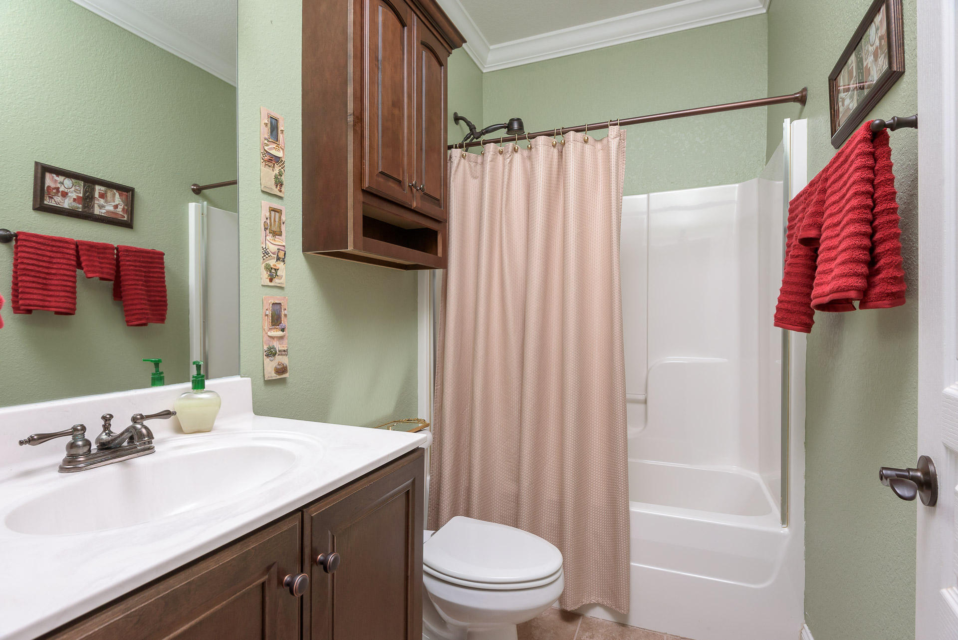 61 Pheonix Circle Rock Spring, GA 30739 - Photo 27 of 40 hallbath