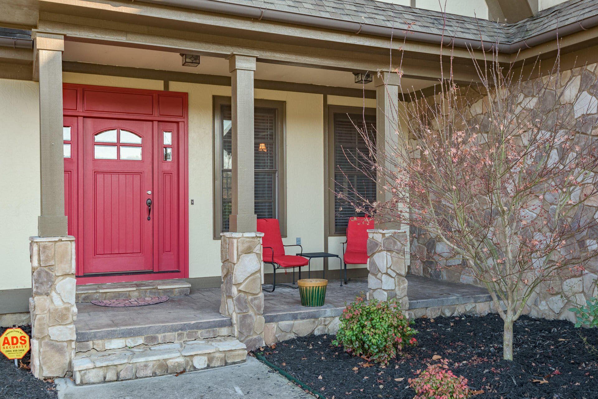 61 Pheonix Circle Rock Spring, GA 30739 - Photo 5 of 40 xfront4