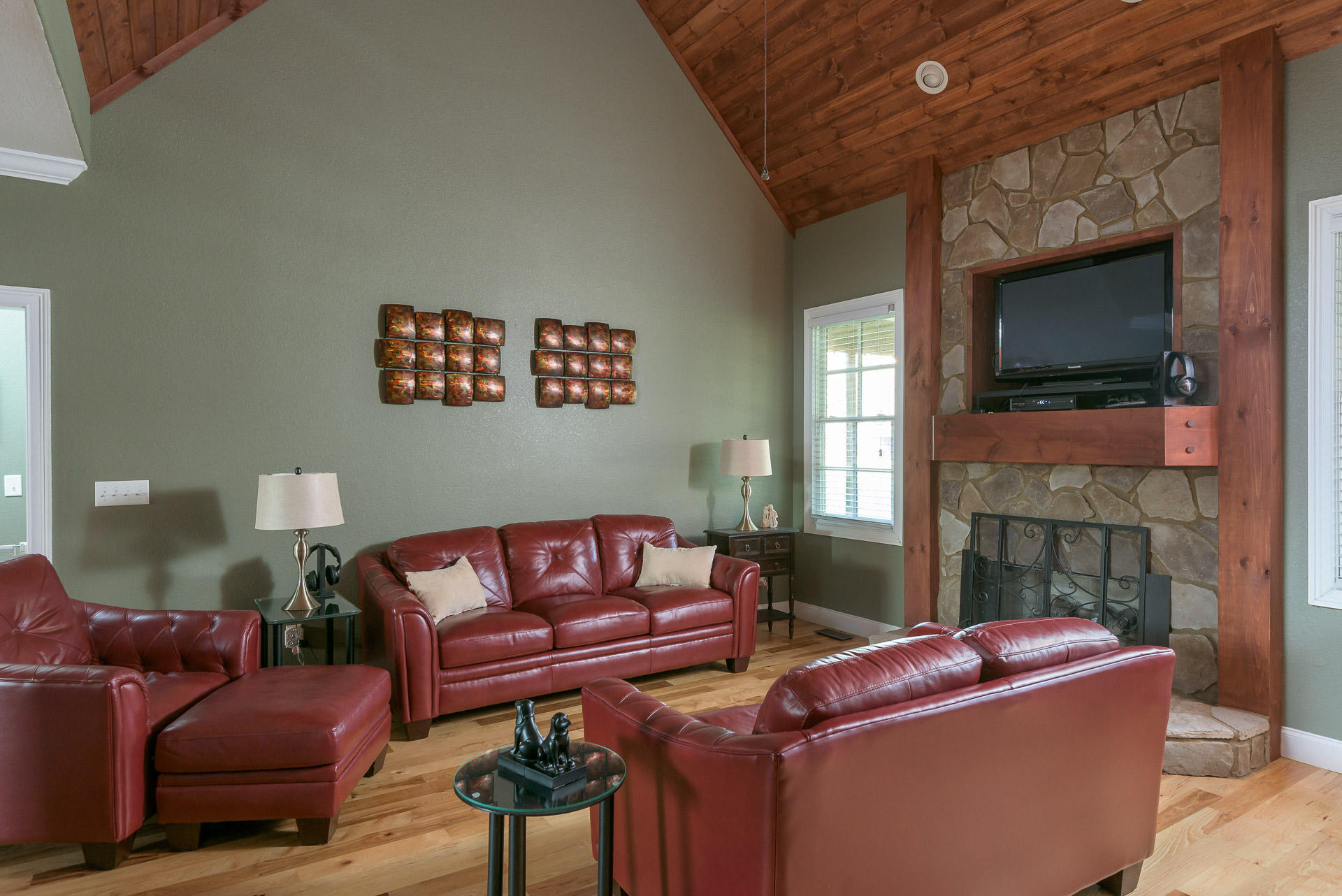 61 Pheonix Circle Rock Spring, GA 30739 - Photo 9 of 40 living2