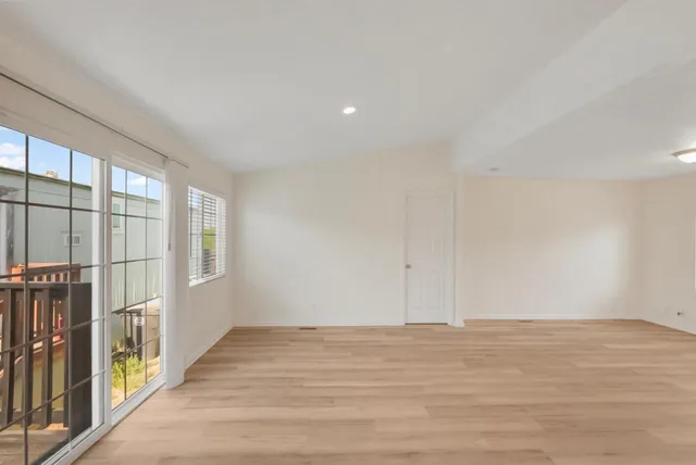 $174,999 | 1624 Highway 99, Unit 21, Manteca, CA 95336