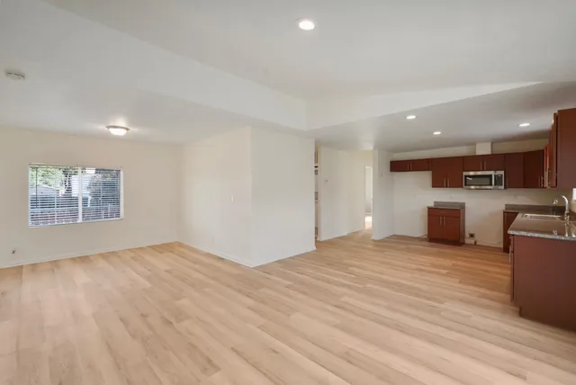 $174,999 | 1624 Highway 99, Unit 21, Manteca, CA 95336