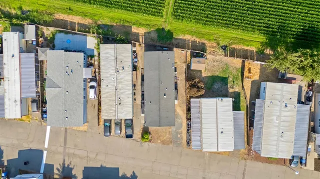 $174,999 | 1624 Highway 99, Unit 21, Manteca, CA 95336