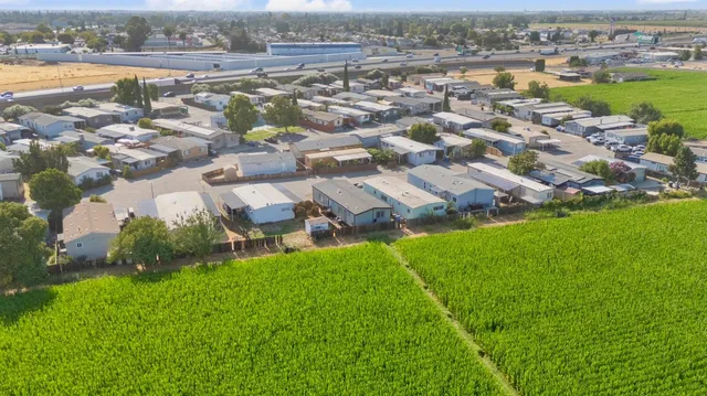 $174,999 | 1624 Highway 99, Unit 21, Manteca, CA 95336