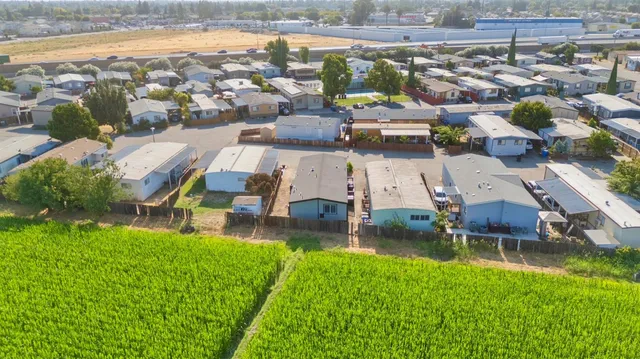 $174,999 | 1624 Highway 99, Unit 21, Manteca, CA 95336