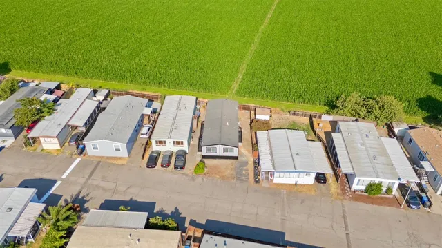 $174,999 | 1624 Highway 99, Unit 21, Manteca, CA 95336