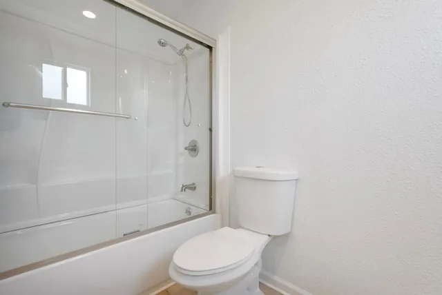 $174,999 | 1624 Highway 99, Unit 21, Manteca, CA 95336