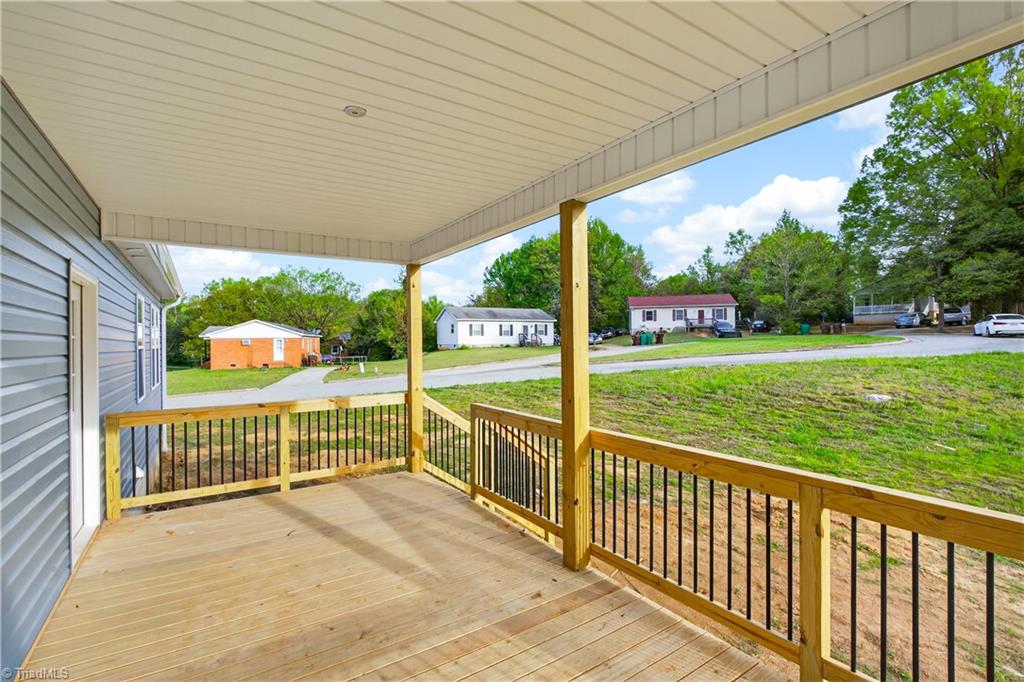 1701 Gavin Drive High Point, NC 27260 - Photo 22 of 27