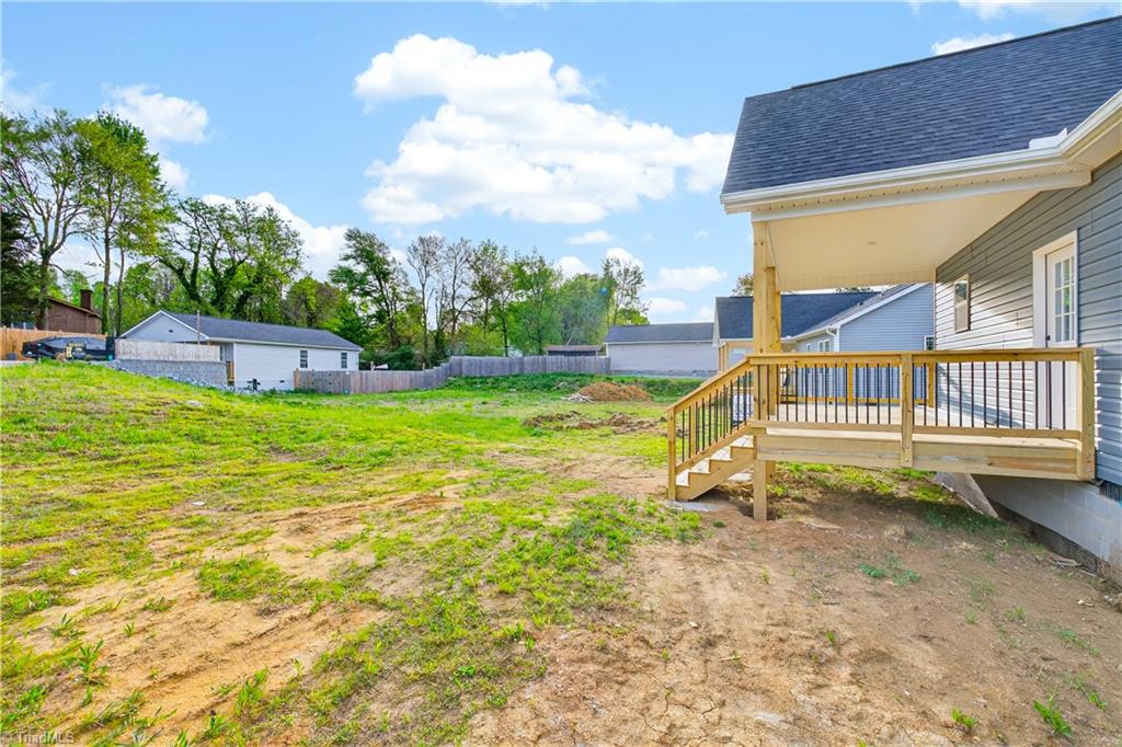 1701 Gavin Drive High Point, NC 27260 - Photo 23 of 27
