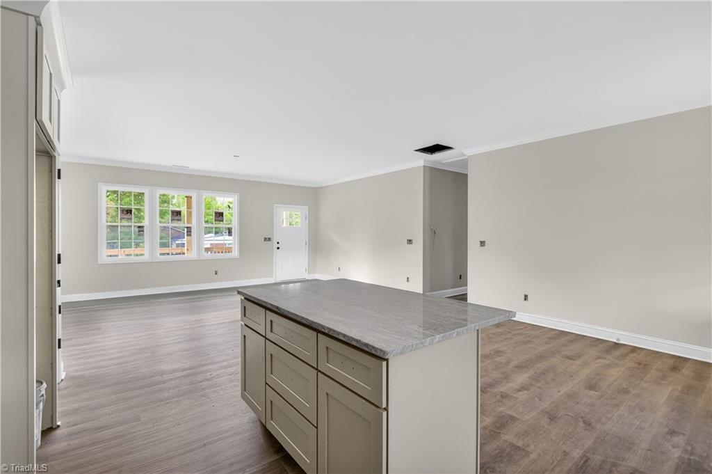 1701 Gavin Drive High Point, NC 27260 - Photo 10 of 27