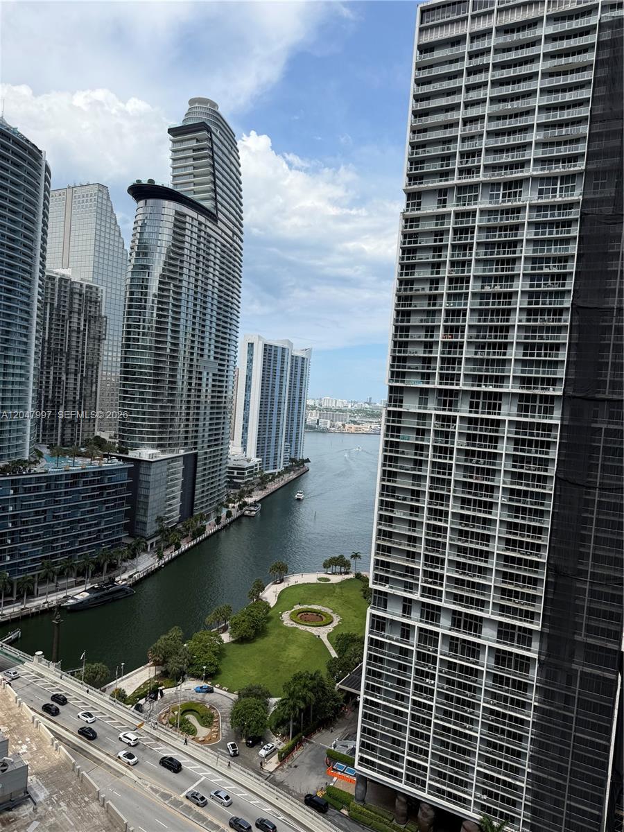 500 Brickell Avenue, Unit 2907 Miami, FL 33131 - Photo 10 of 31