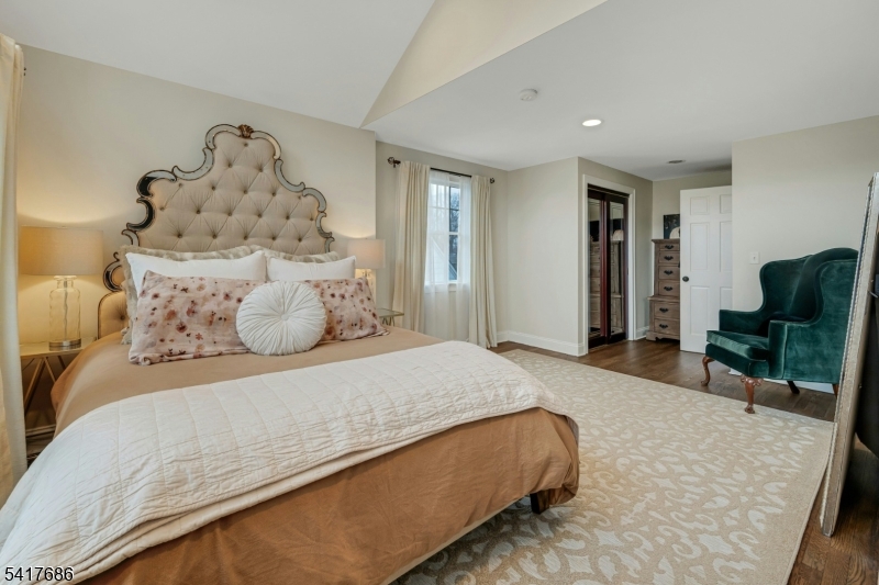 21 Ridgedale Avenue Summit, NJ 07901 - Photo 16 of 33