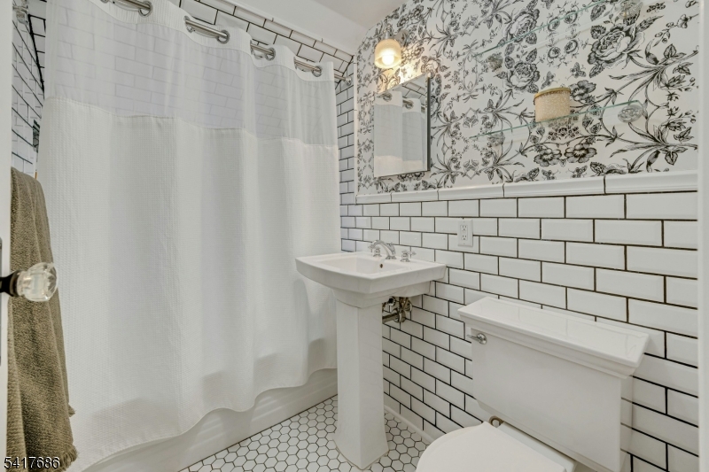 21 Ridgedale Avenue Summit, NJ 07901 - Photo 21 of 33