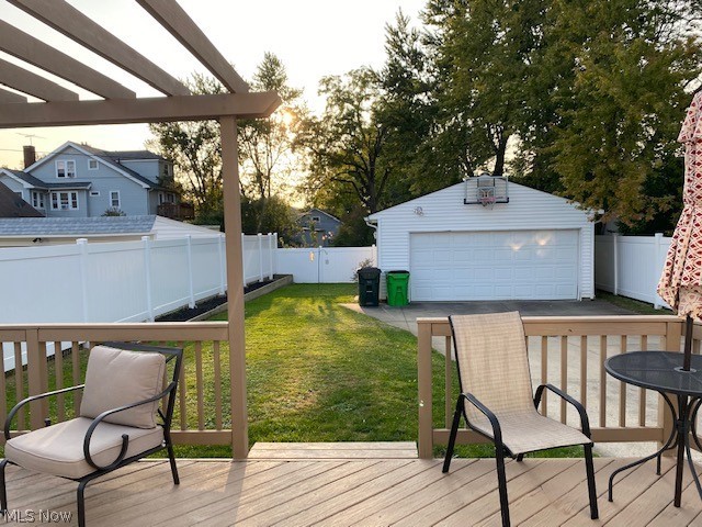 1272 South Green Road Cleveland, OH 44121 - Photo 13 of 17