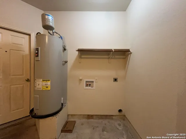 $1,175 | 10826 Mathom Landing, Unit 1, Universal City, TX 78148