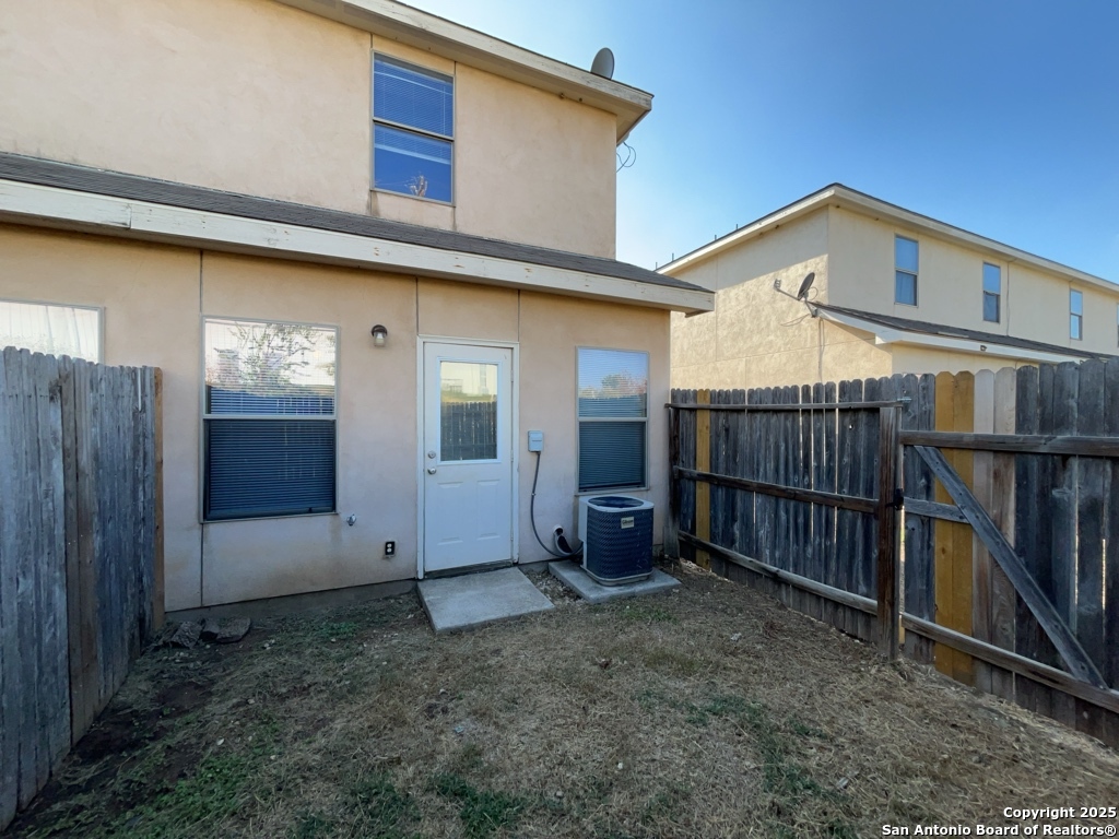 10826 Mathom Landing, Unit 1 Universal City, TX 78148 - Photo 25 of 36