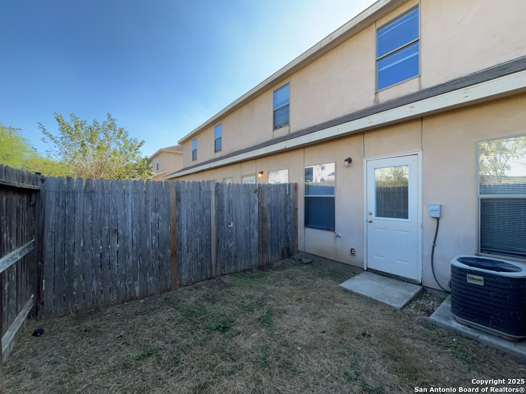 10826 Mathom Landing, Unit 1 Universal City, TX 78148 - Photo 27 of 36