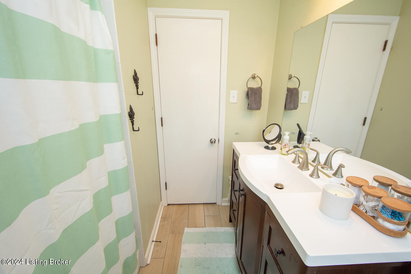 8610 Whipps Bend Road Louisville, KY 40222 - Photo 40 of 73 WhippsBend-40
