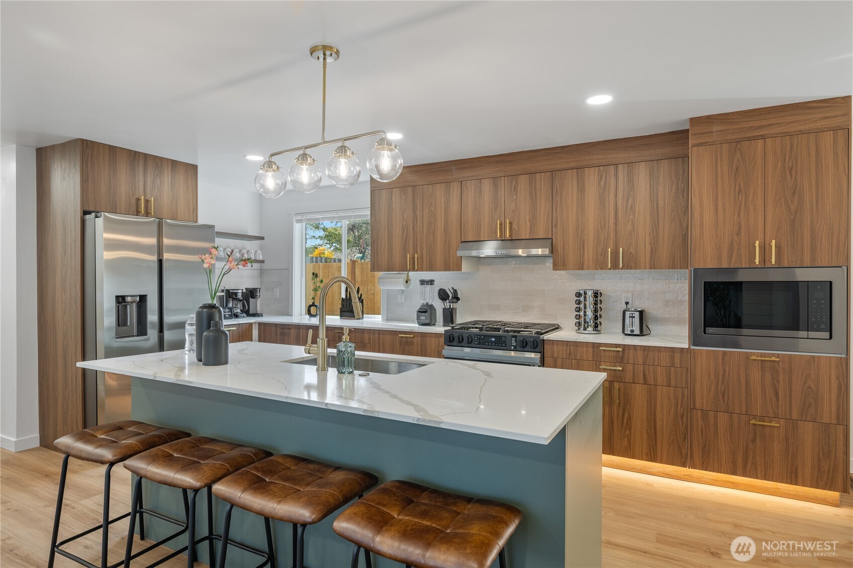 7935 13th Avenue Southwest, Unit 1 Seattle, WA 98106 - Photo 11 of 37 Gallery Image 11