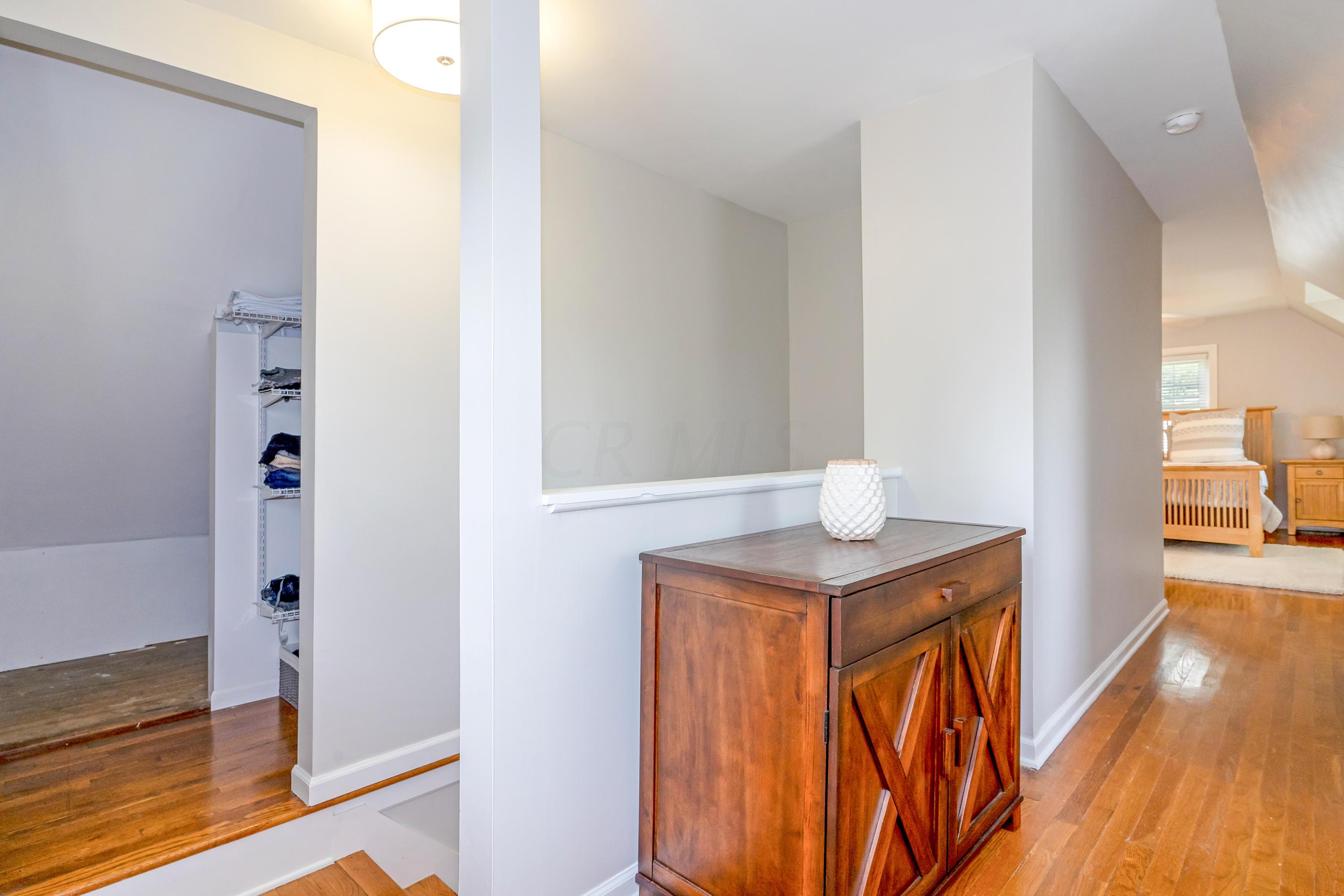 1244 Haddon Road Columbus, OH 43209 - Photo 20 of 50