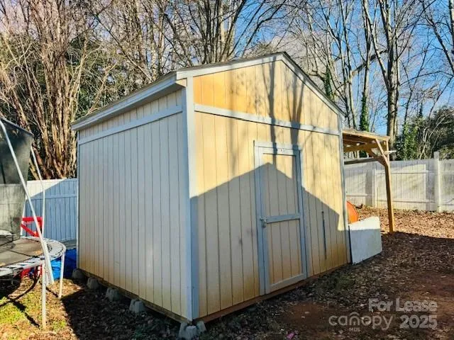 $2,250 | 5114 Rosemede Drive, Charlotte, NC 28227