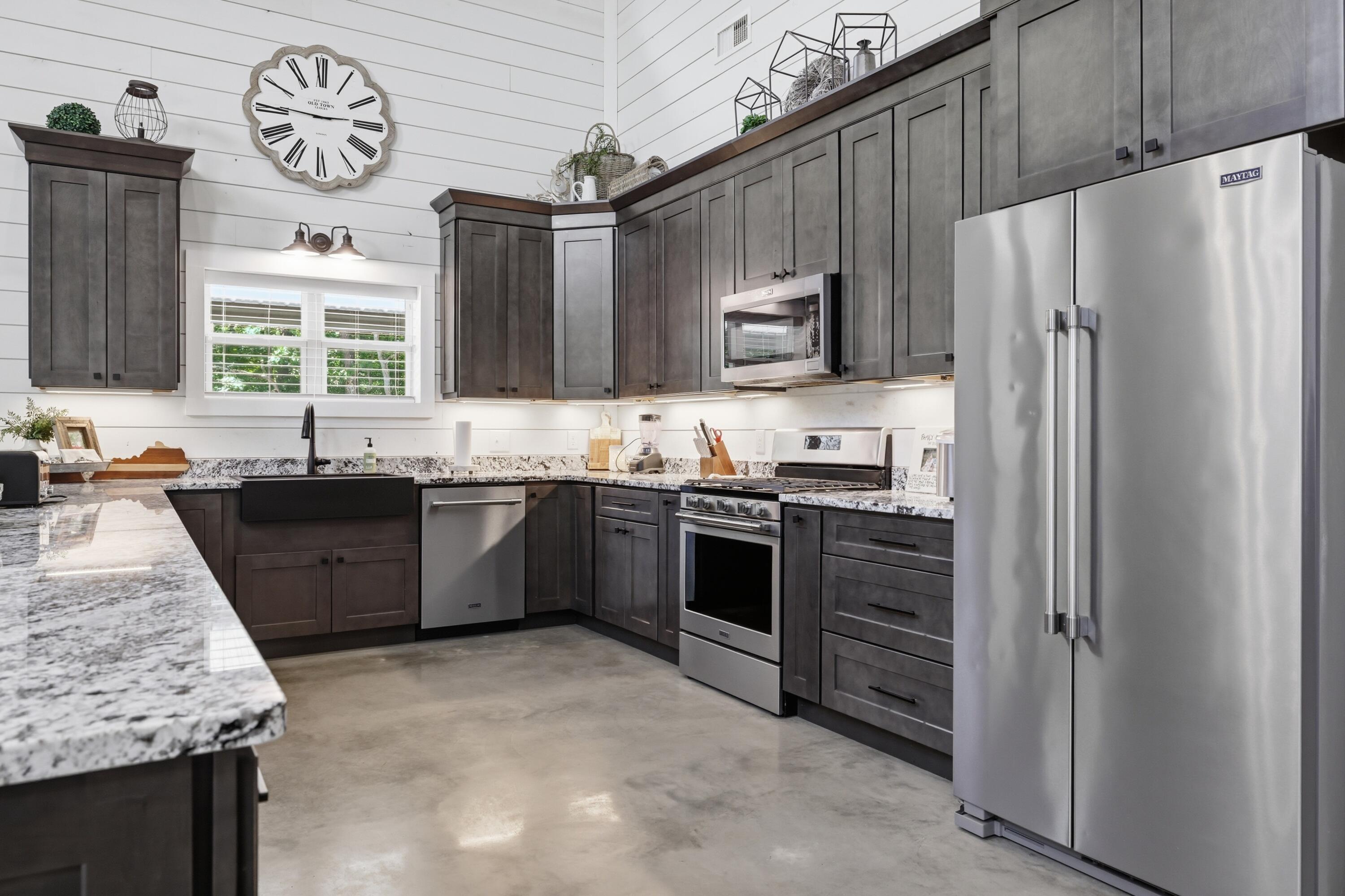 5279 State Line Road East Hazel, KY 42049 - Photo 18 of 93 Granite Countertops