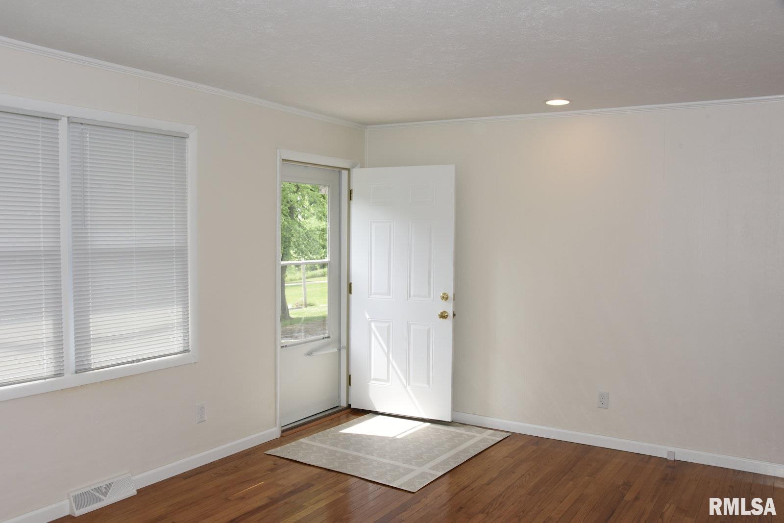 4066 McConnell Court Springfield, IL 62707 - Photo 3 of 13 Gallery Image 3