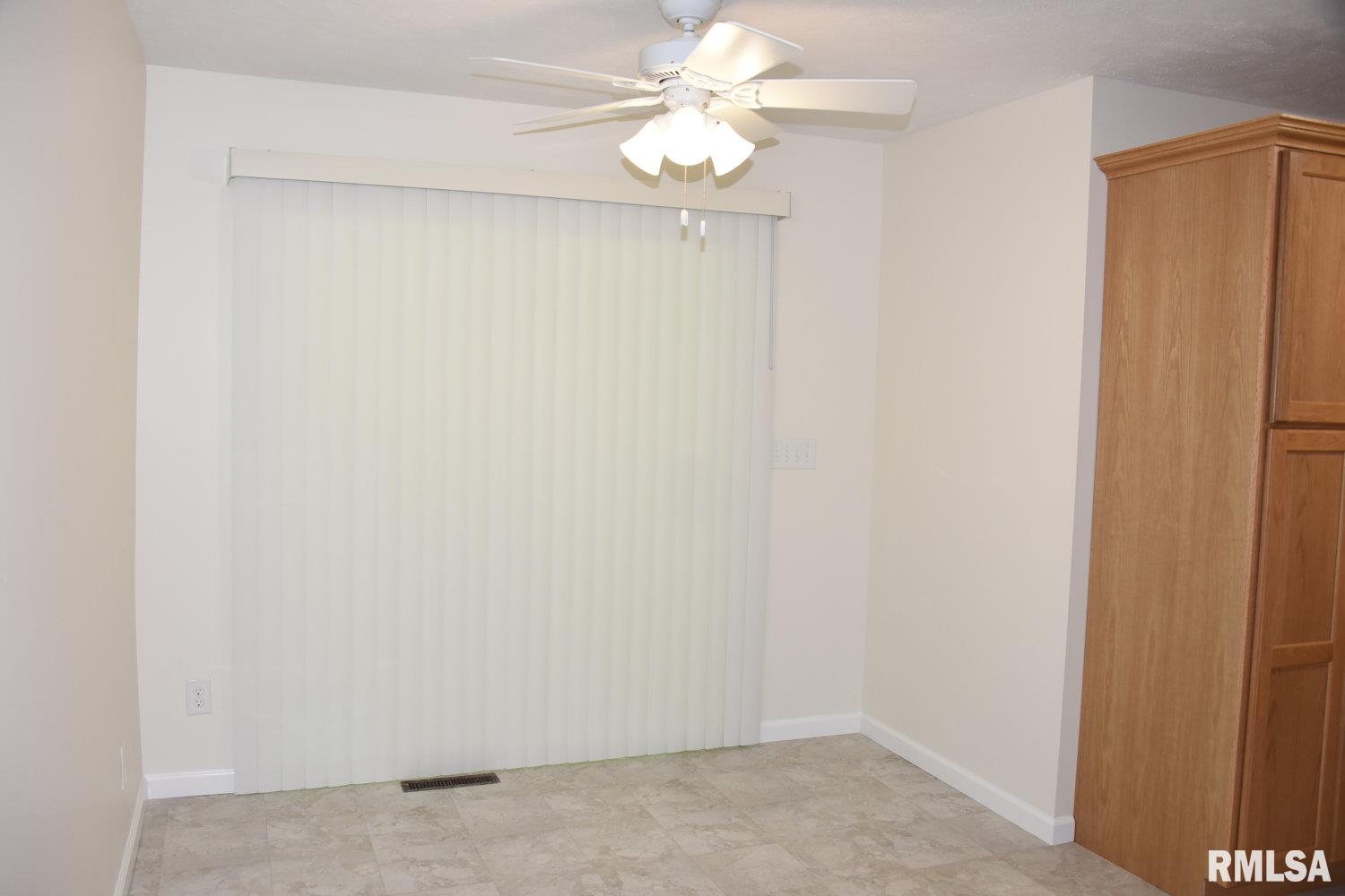 4066 McConnell Court Springfield, IL 62707 - Photo 6 of 13 Gallery Image 6