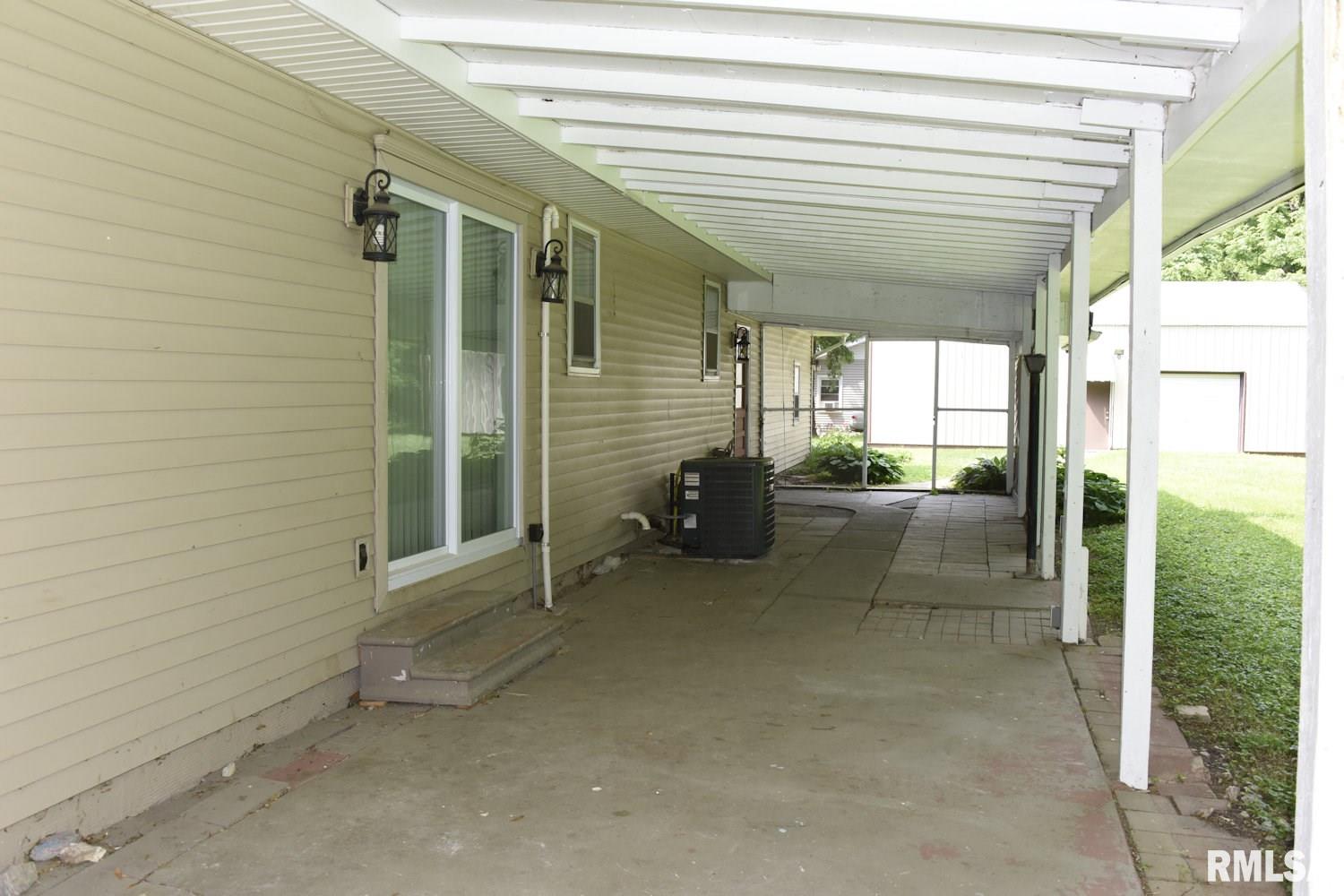 4066 McConnell Court Springfield, IL 62707 - Photo 9 of 13 Gallery Image 9