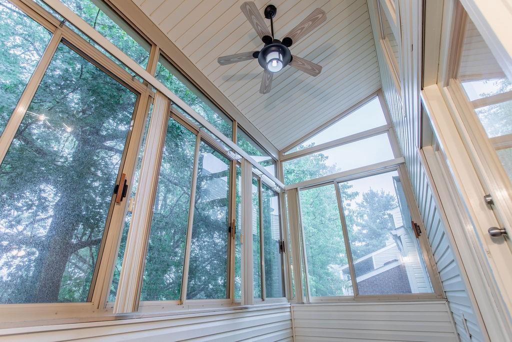 1407 Kenzie Road Pittsburgh, PA 15205 - Photo 36 of 42 Sun Room with NEW SCREENS