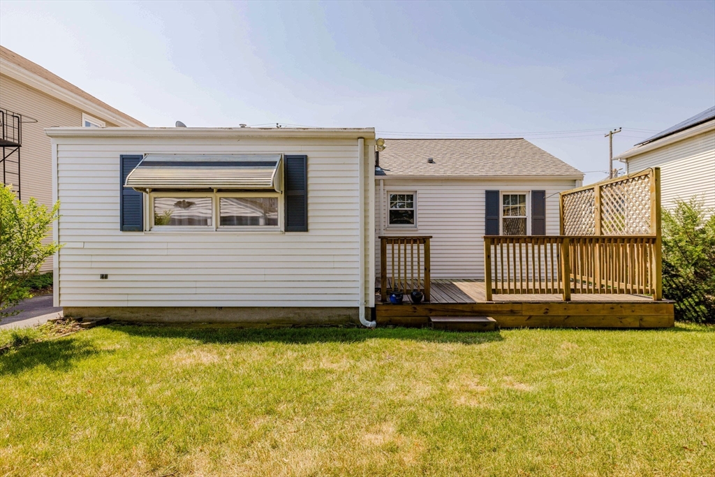 156 Harris Street Pawtucket, RI 02861 - Photo 29 of 41