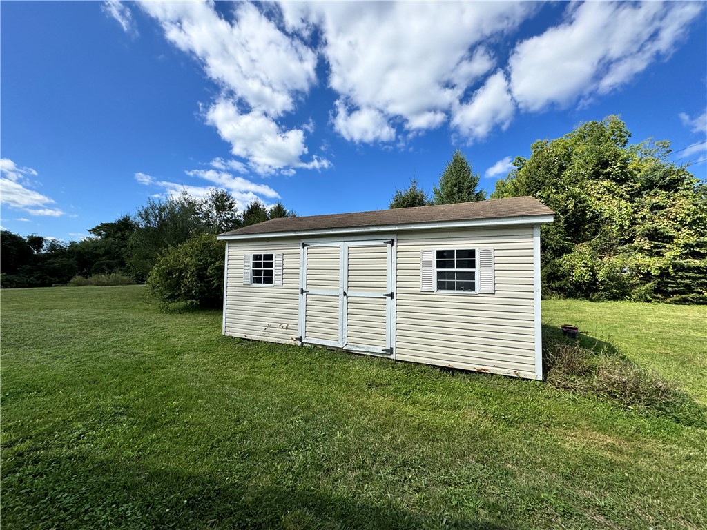 2164 Edwards Road Waterloo, NY 13165 - Photo 3 of 22 Gallery Image 3