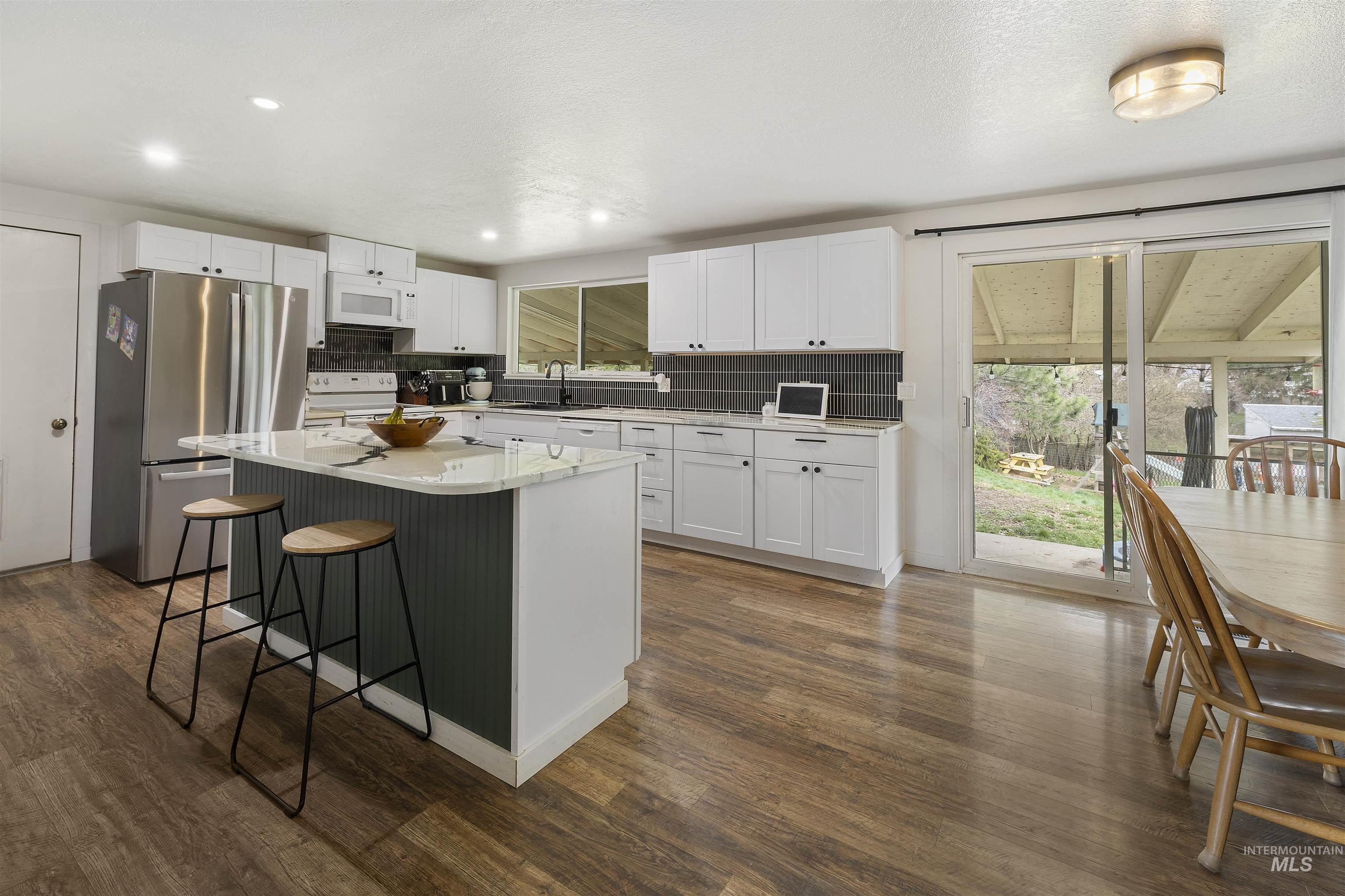 604 Line Street Deary, ID 83823 - Photo 3 of 28