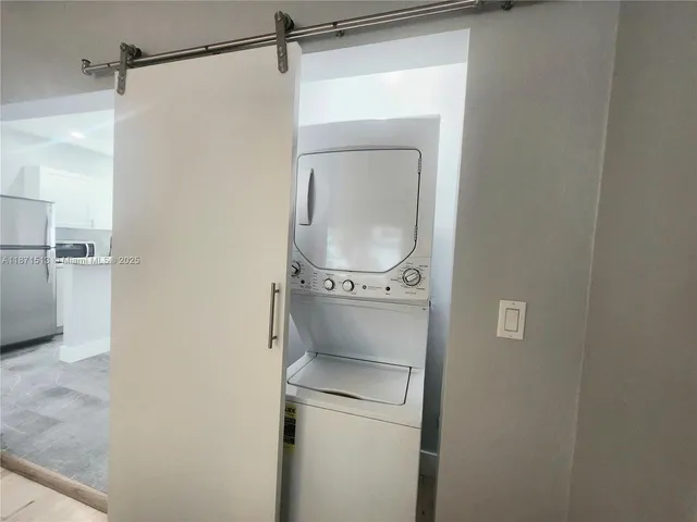 $1,725 | 1557 Euclid Avenue, Unit 2, Miami Beach, FL 33139