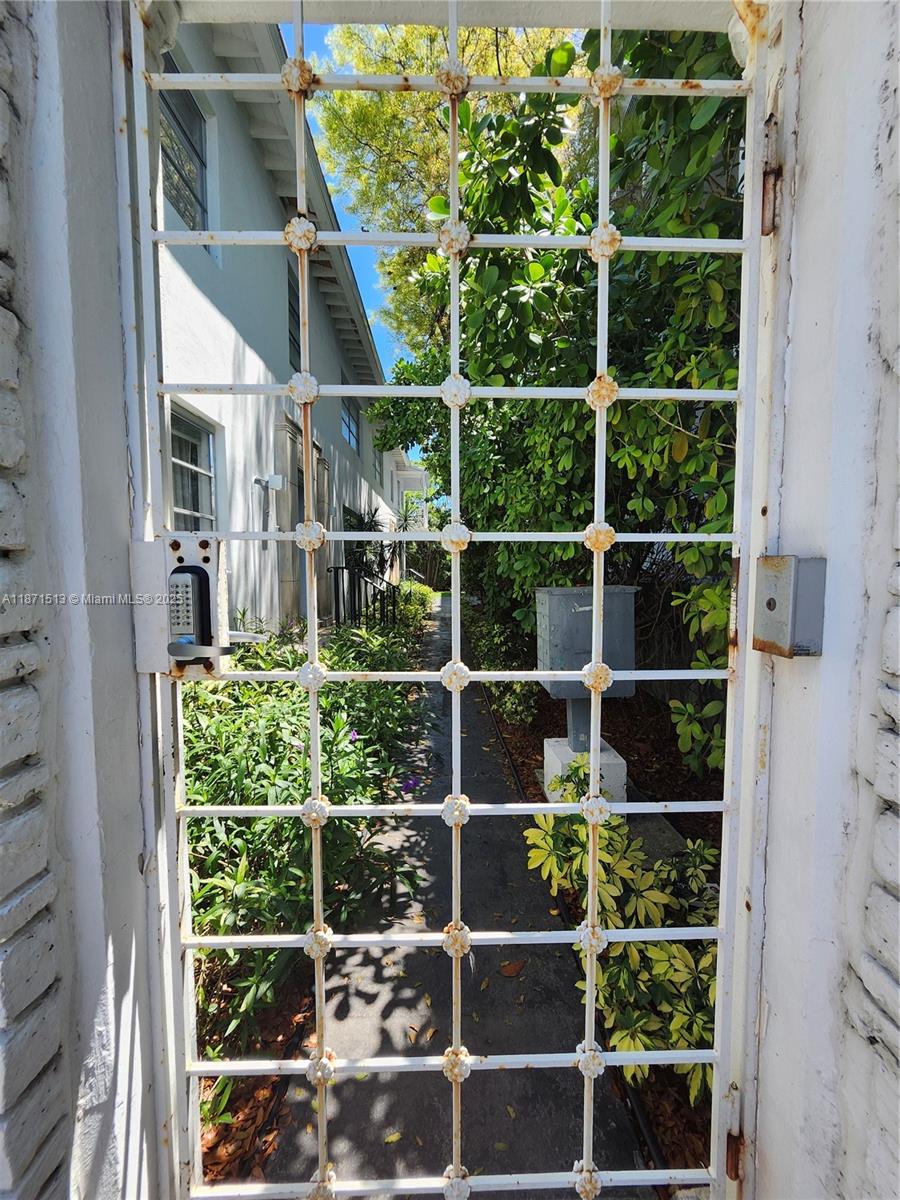 1557 Euclid Avenue, Unit 2 Miami Beach, FL 33139 - Photo 2 of 13