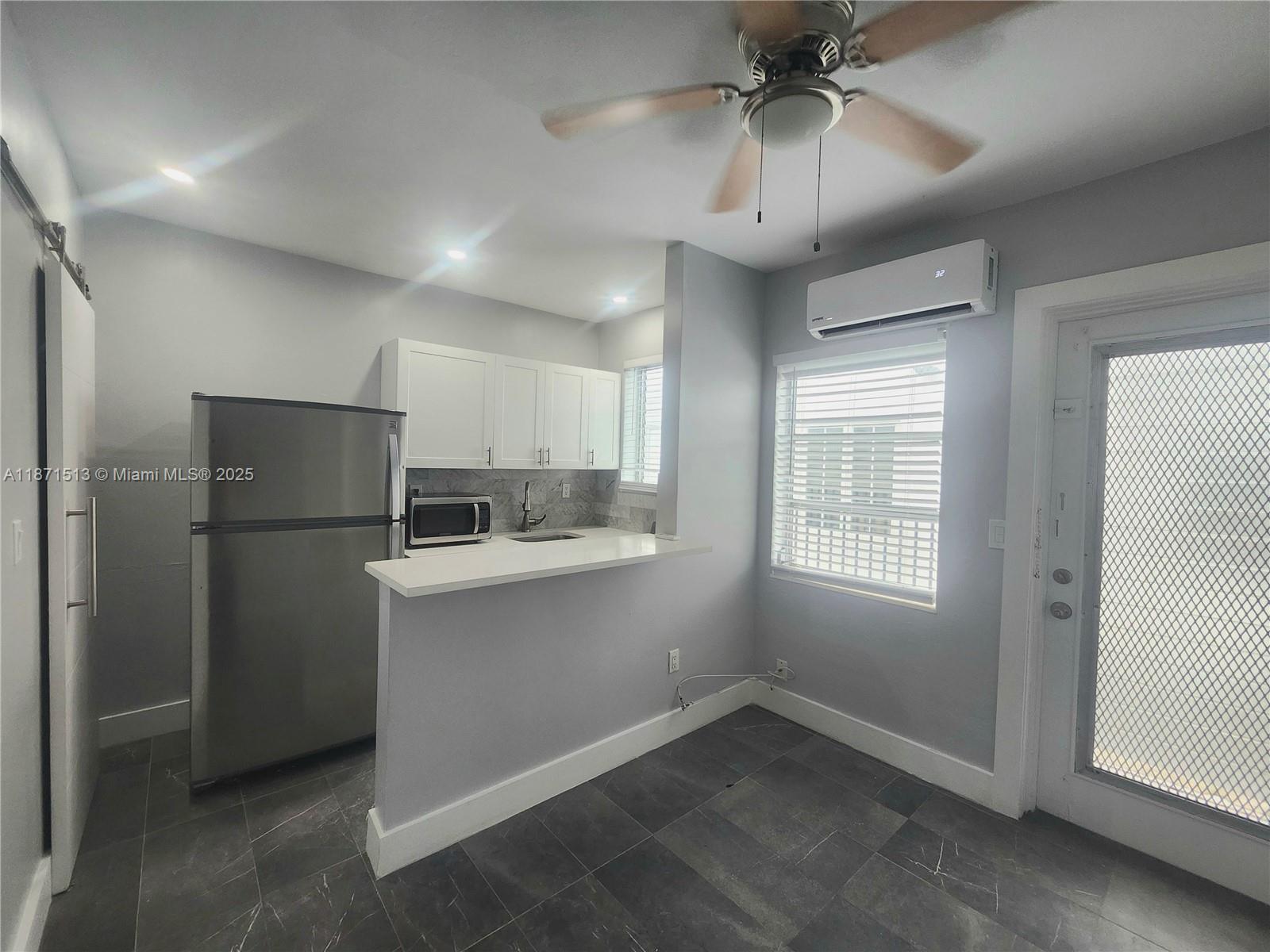 1557 Euclid Avenue, Unit 2 Miami Beach, FL 33139 - Photo 8 of 13