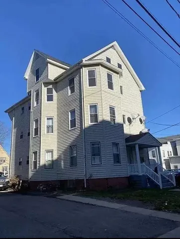 $2,600 | 11 High Street, Unit 3, North Attleboro, MA 02760