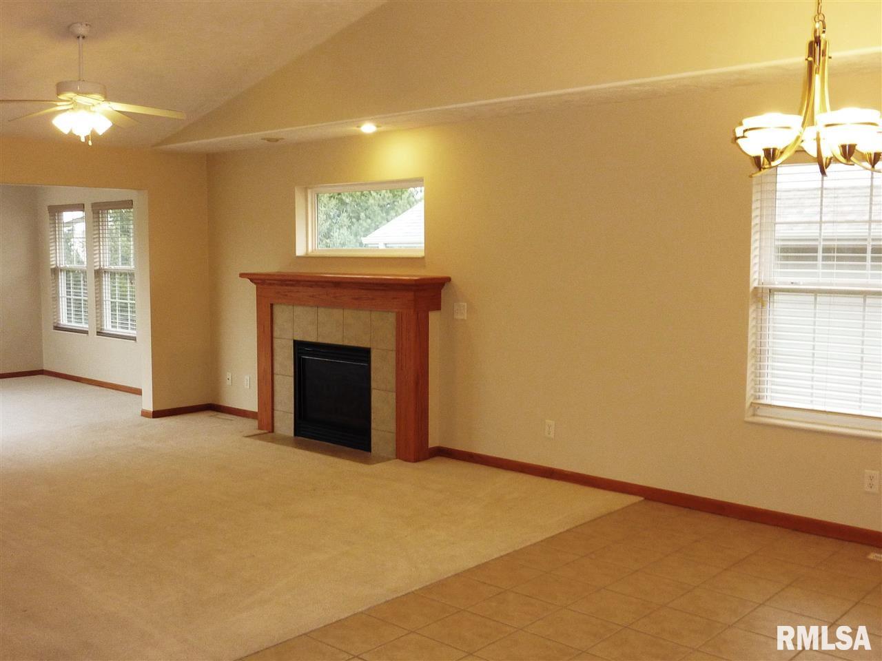5635 Red Fox Road Bettendorf, IA 52722 - Photo 10 of 17