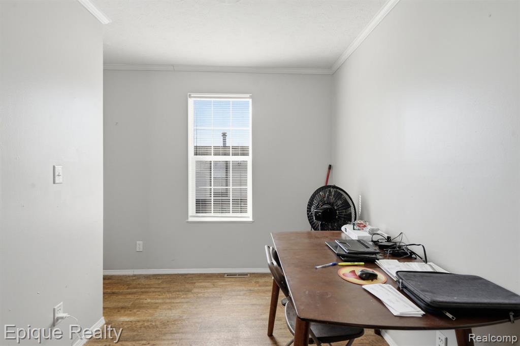 16031 Beech Daly Road Taylor, MI 48180 - Photo 8 of 21