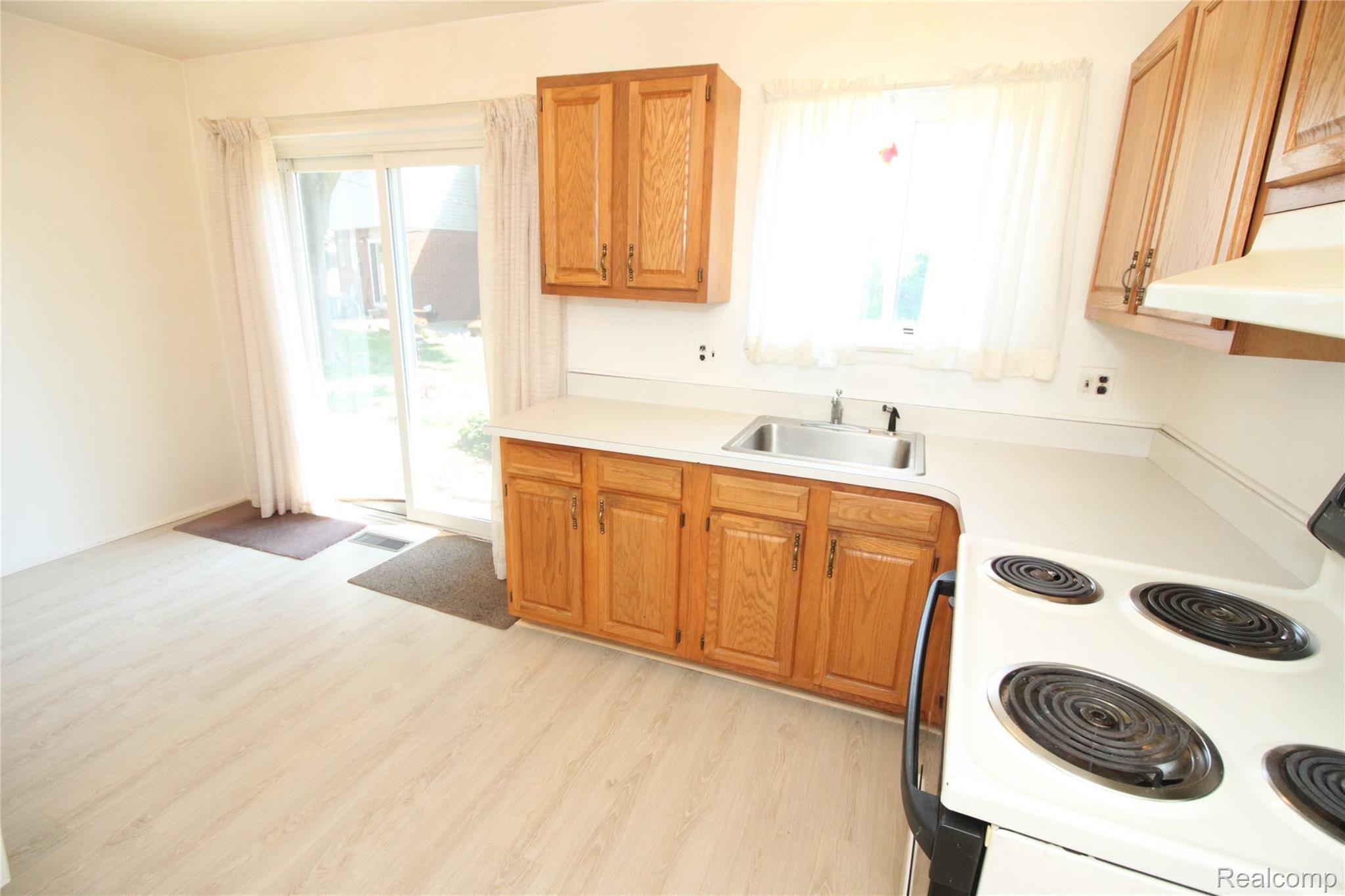17994 Martin Road Roseville, MI 48066 - Photo 17 of 27 Kitchen View of cupboards