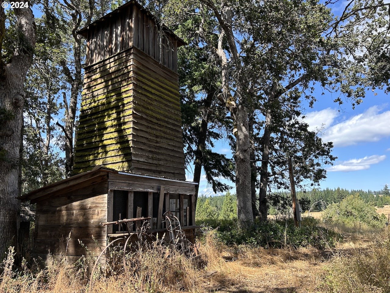 375 McGowan Road Lyle, WA 98635 - Photo 14 of 17 Gallery Image 14