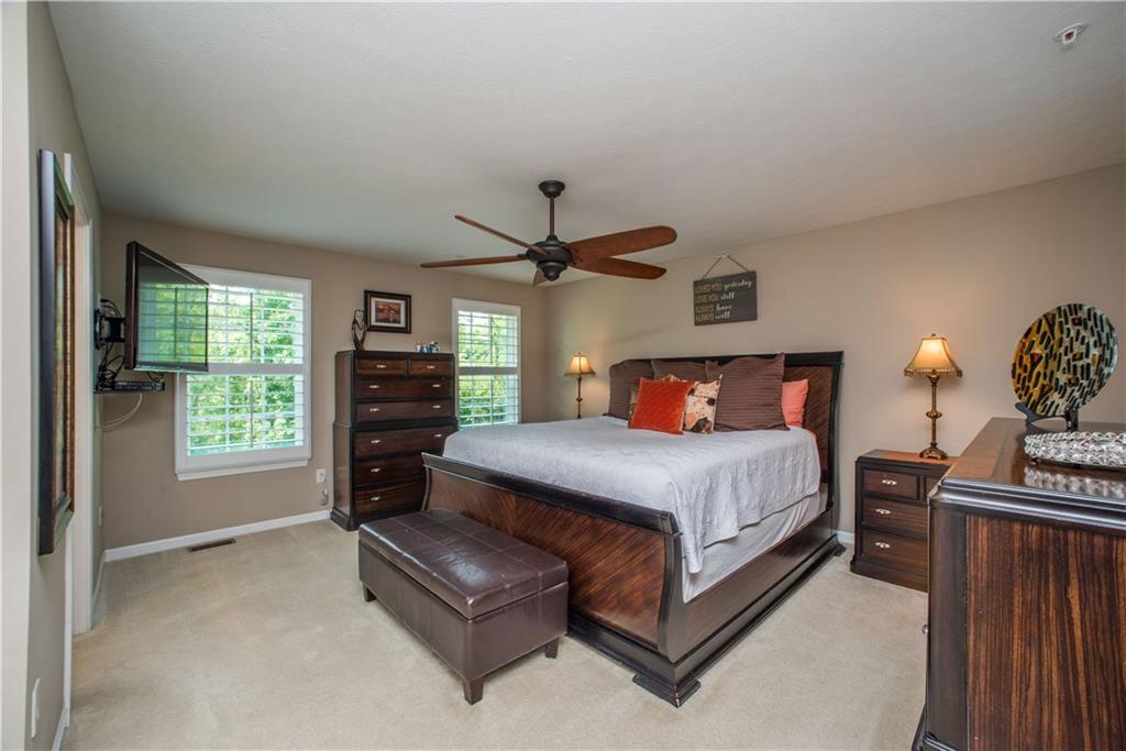 320 Maple Ridge Drive Canonsburg, PA 15317 - Photo 14 of 25 Large owners suite w/ cool fan