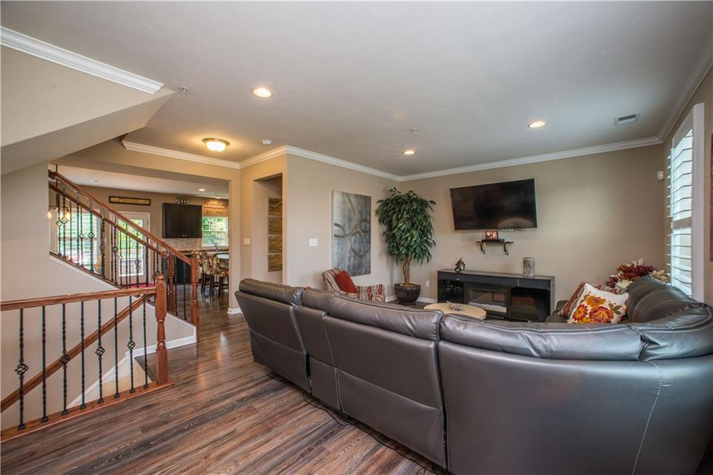 320 Maple Ridge Drive Canonsburg, PA 15317 - Photo 3 of 25 Awesome engineered HW floors throughout the open flow