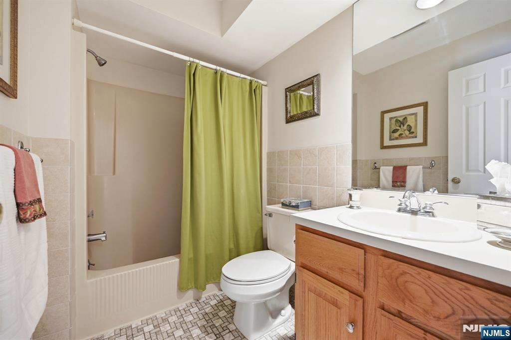 123B South Maple Avenue, Unit A Park Ridge, NJ 07656 - Photo 18 of 27