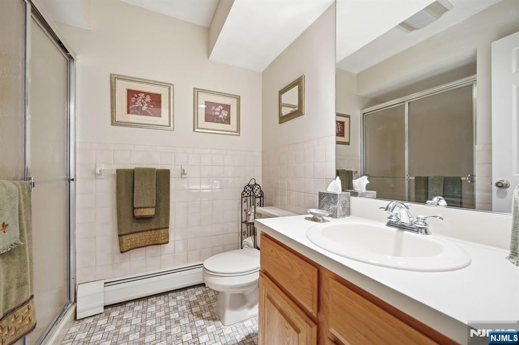 123B South Maple Avenue, Unit A Park Ridge, NJ 07656 - Photo 23 of 27