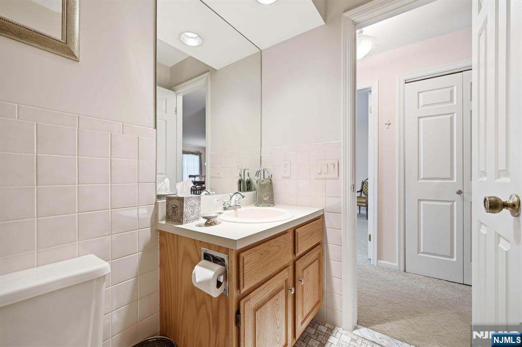 123B South Maple Avenue, Unit A Park Ridge, NJ 07656 - Photo 24 of 27
