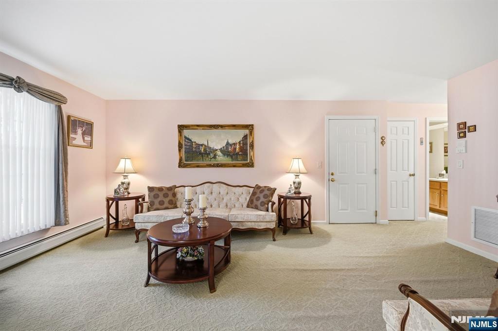 123B South Maple Avenue, Unit A Park Ridge, NJ 07656 - Photo 5 of 27