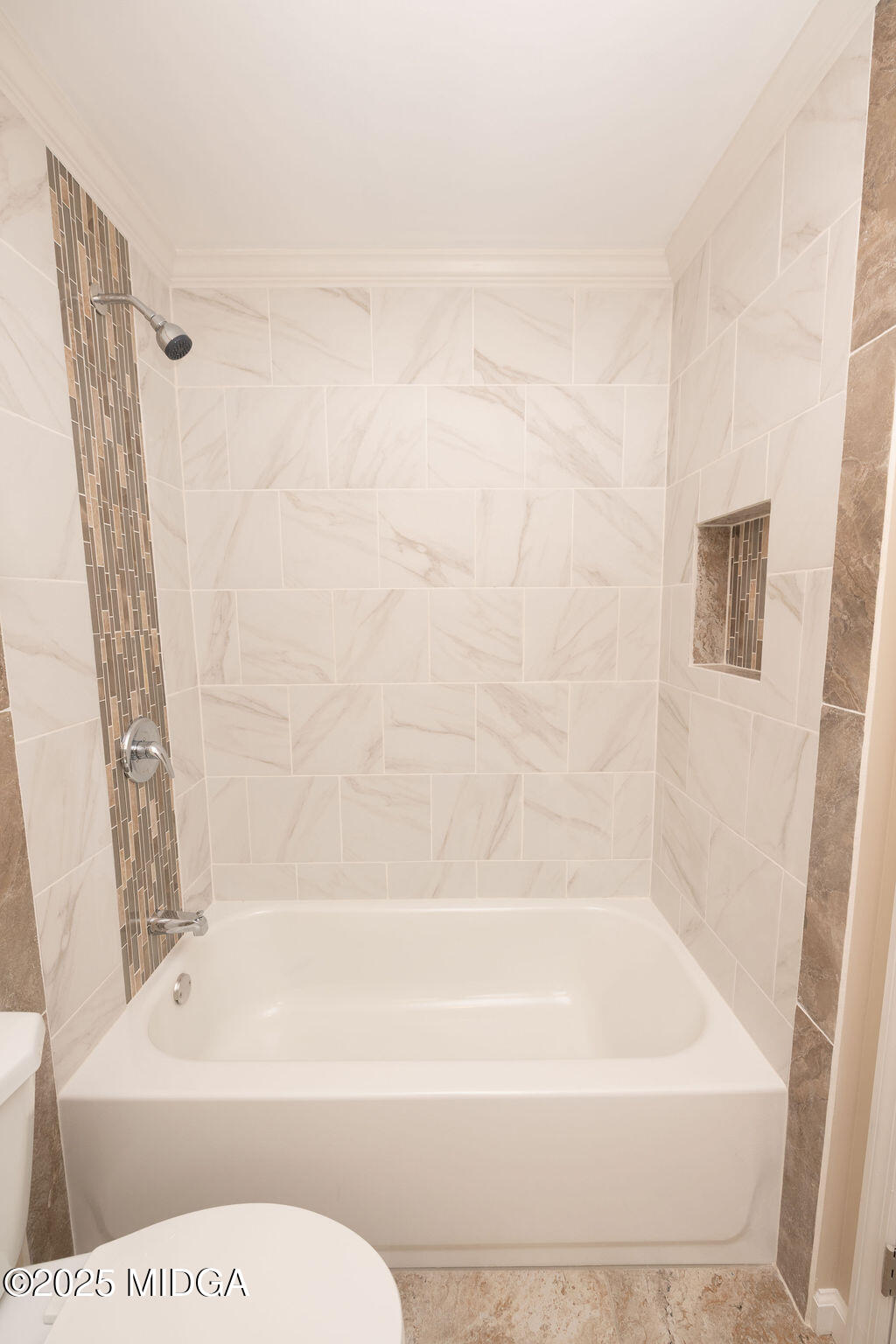 12820 Highway 87 Juliette, GA 31046 - Photo 42 of 57 a bathroom with a shower and a bath tub