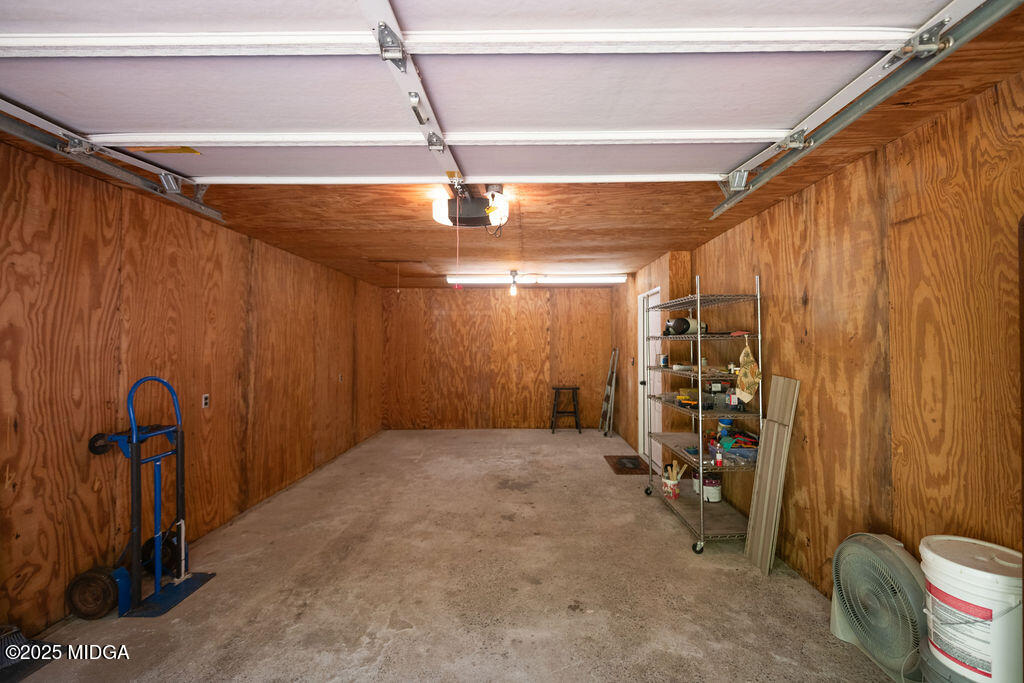 12820 Highway 87 Juliette, GA 31046 - Photo 48 of 57 a view of an empty room with a window