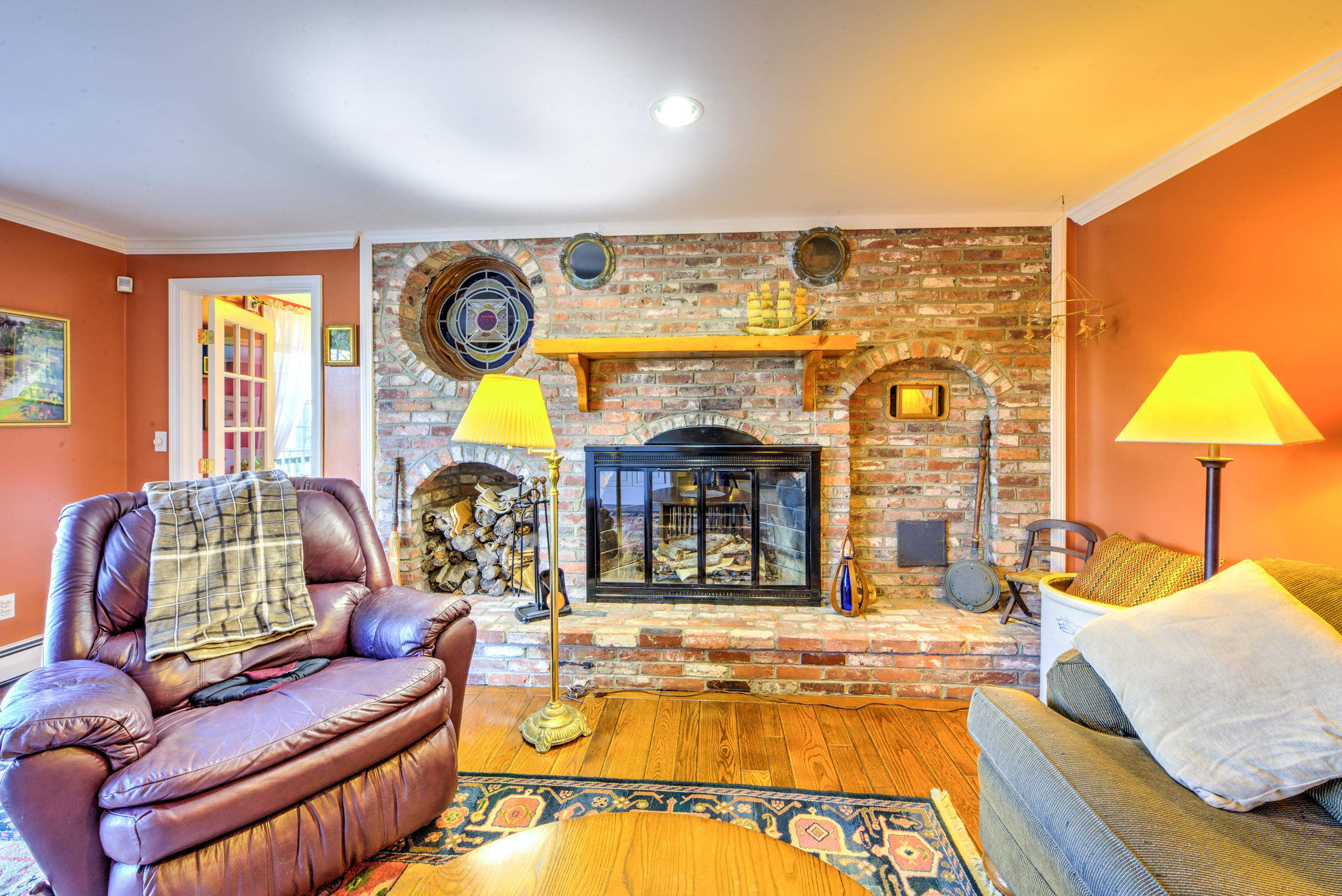 558 Lumbert Mill Road Centerville, MA 02632 - Photo 13 of 33 FR view of Fireplace straight on